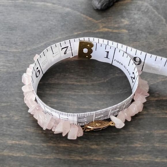 Vtg tumbled rose quartz beaded bracelet - Picture 3 of 6